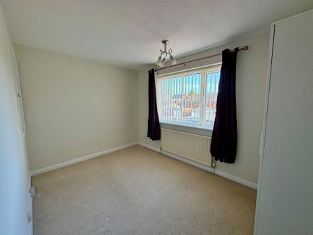2 bedroom terraced house to rent - Photo 4