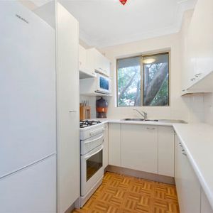 21/15 Jenkins Street, - Photo 3