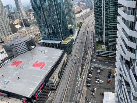 For Lease - 100 Harbour Street Unit# 4006, Toronto, Ontario - Photo 2