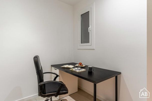 Cosy 1-Bedroom Apartment with Separate Study in Eixample - Photo 1