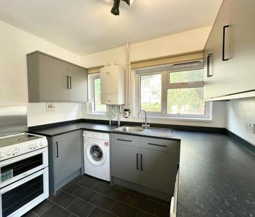 3 bedroom end of terrace house to rent - Photo 6