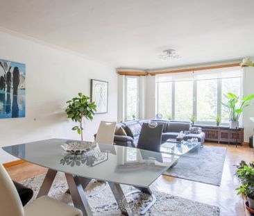 Ruim appartement met 2 slaapkamers en terras, zicht op het stadspark - Foto 4