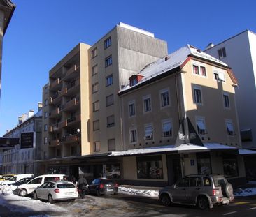 Rent a 4 rooms apartment in La Chaux-de-Fonds - Foto 5