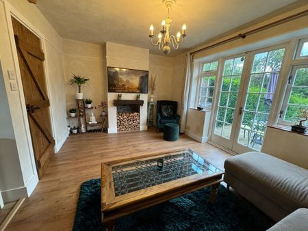 2 Bed Terraced House, Hampstead Garden Suburb, NW11 - Photo 2