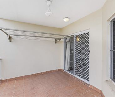 NEAT UNIT IN QUIET COMPLEX CLOSE TO SHOPS - Photo 3