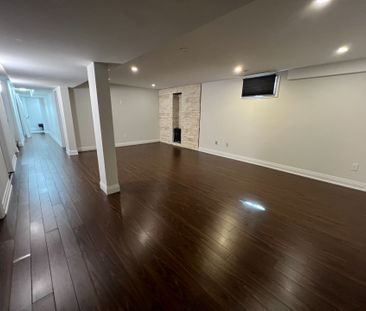 For Lease - 123 Carmen Crescent, Vaughan, Ontario - Photo 3