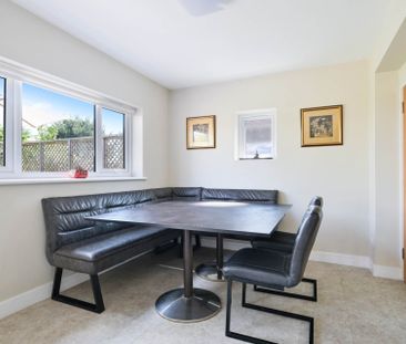 The Orchard, Stoneleigh - Photo 3