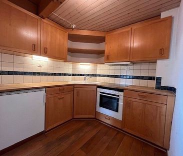 Charmant appartement duplex de 2.5 pièces dans les combles - Foto 3