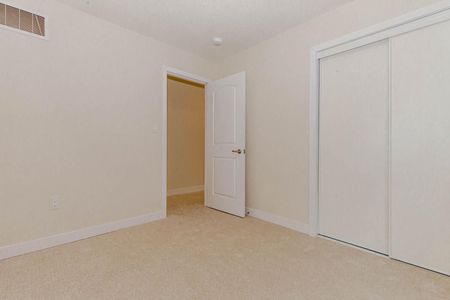 For Lease - 10 SUNFLOWER Crescent, Thorold, Ontario - Photo 5