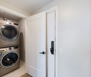 For Lease - 95 Dundas Street Unit# 324, Oakville, Ontario - Photo 3