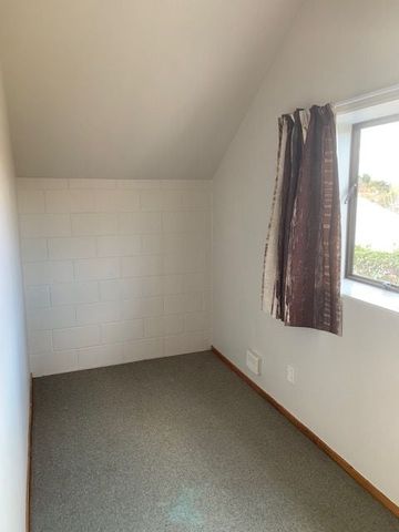 Convenient small townhouse - Photo 3