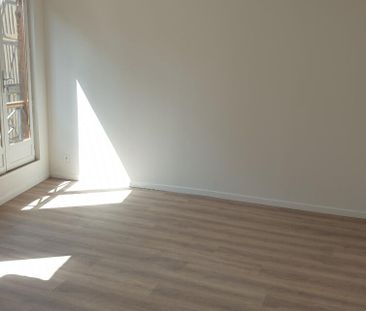 Location Appartement 2 pièces 63m² - Photo 5