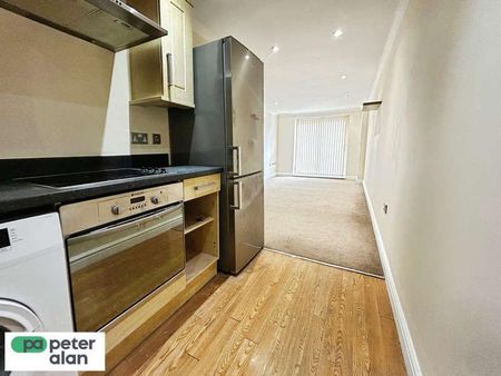 Lakelands Court, Rhydypenau Road, CF23 - Photo 5