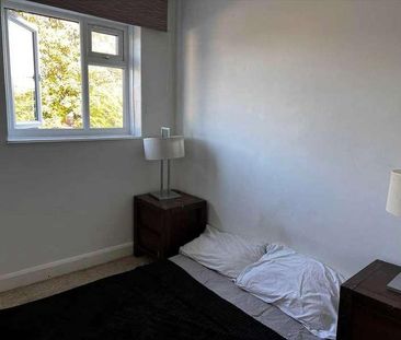 Hazlemere Road, Slough, Slough, SL2 - Photo 4