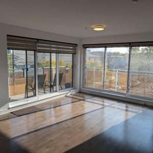 Condo 4 ½ à louer (890pc/83m²) - Rosemont - Photo 2