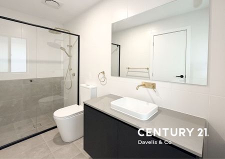 Brand New & Ready to Move in - Photo 4