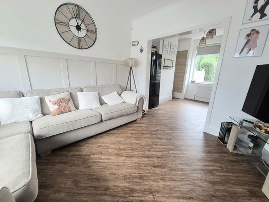 2 bedroom property to rent - Photo 1
