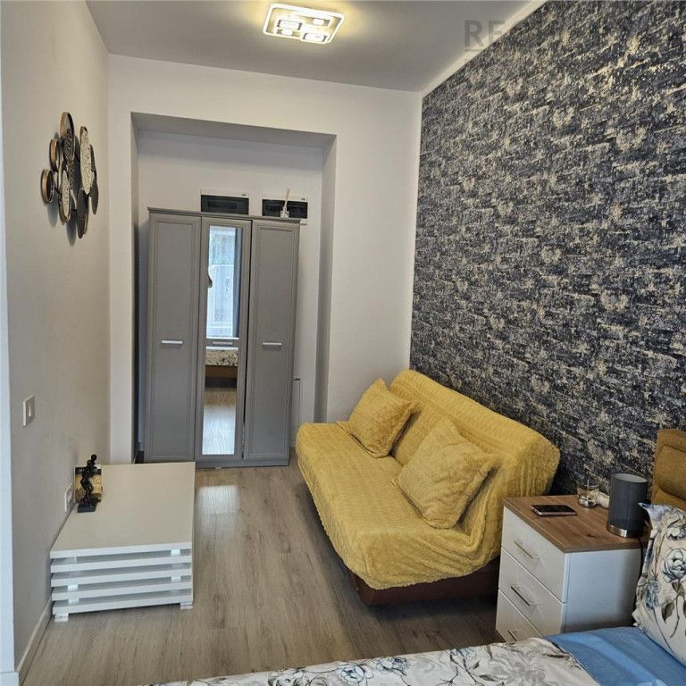 Garsoniera Cocheta in inima naturii loc de parcare - Fotografie 1