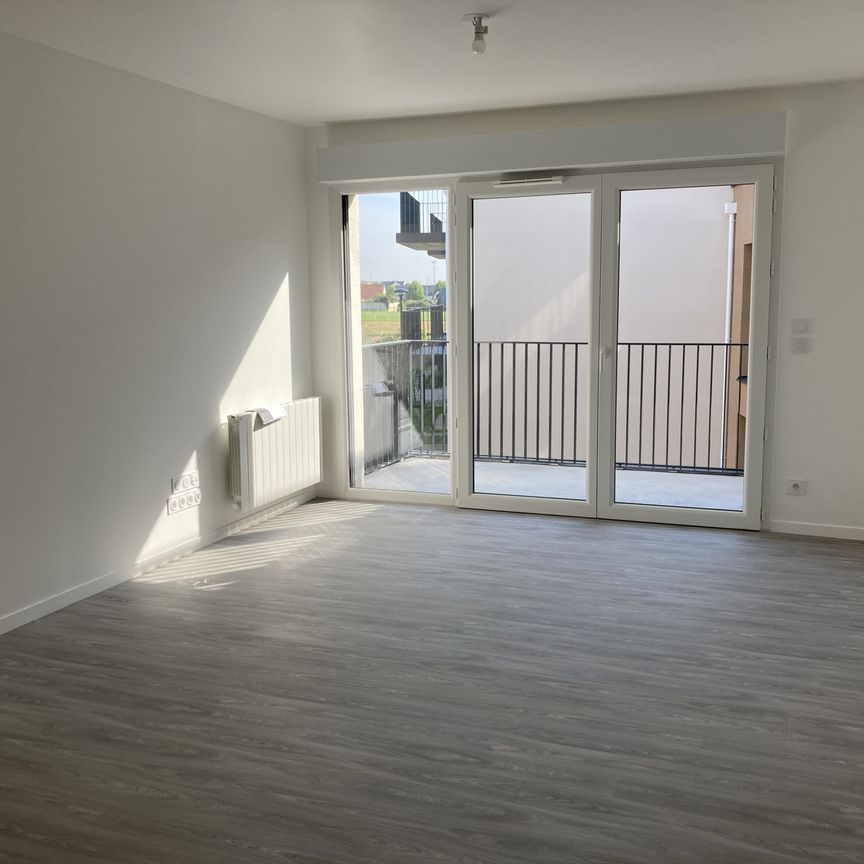 Location Appartement 2 pièces 45m² CORMELLES LE ROYAL 14123 - Photo 1