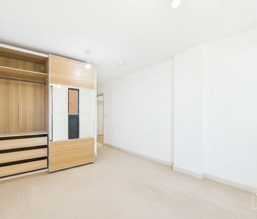 3 bedroom apartment to rent - Photo 3