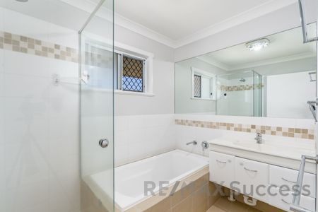 17 McNamara Street, Centenary Heights QLD 4350 - House For Rent | Domain - Photo 3