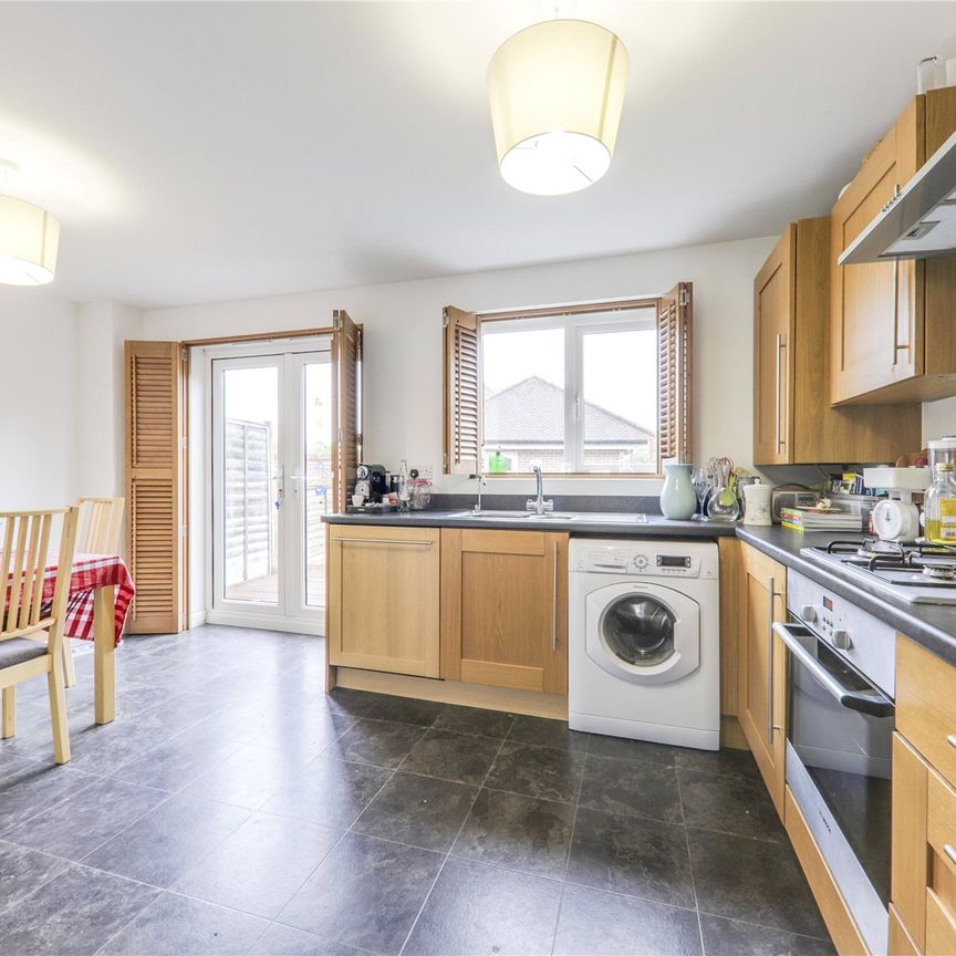 Butler Drive, Bracknell Butler Drive, Bracknell - Photo 2