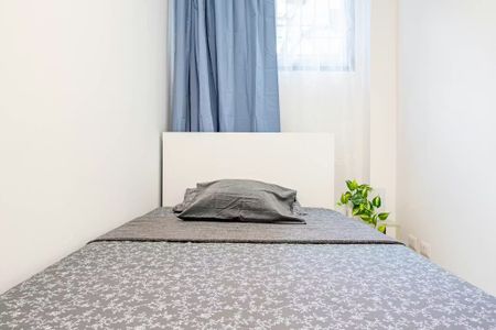 Via Giuseppe Candiani, Milan, Lombardy 20158 - Photo 5