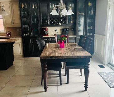 For Lease - 36 Ellerby Square, Vaughan, Ontario - Photo 6