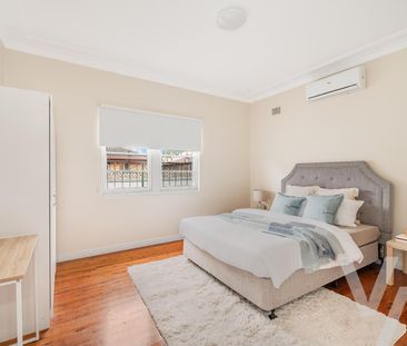 71 Hanbury Street, Mayfield NSW 2304 - House For Rent | Domain - Photo 3