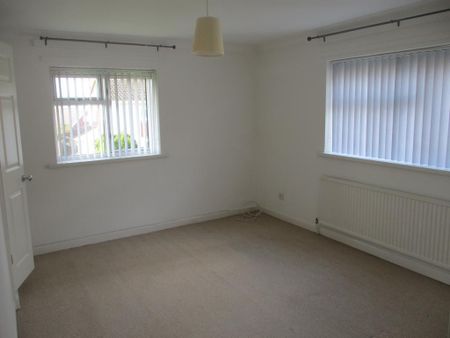 4 bedroom detached house to rent - Photo 4