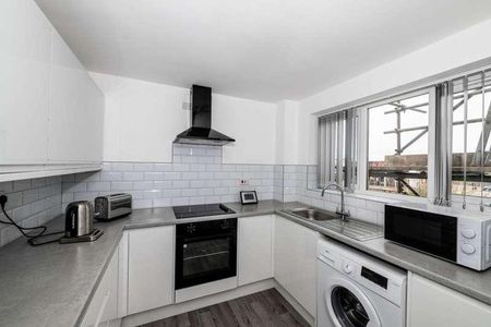 Oak Bank, Prestwich, M25 - Photo 3