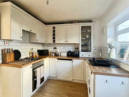 Aspen Gardens, Plymouth, Devon, PL7 - Photo 5