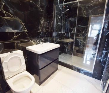 6 bedroom semi-detached house to rent - Photo 6