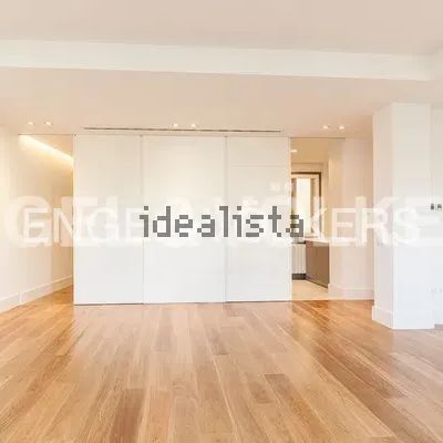 Alquiler de piso en Almagro - Photo 1