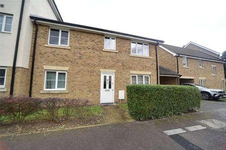 Conifer Close, Mildenhall, Bury St. Edmunds, Suffolk, IP28 - Photo 2