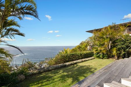 Rare and Inspiring Coastal Sanctuary - Photo 5