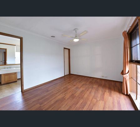 5 Gillingham Cres, Craigieburn, Vic 3064 - Photo 1