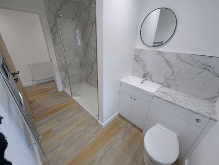 2 bedroom apartment to rent - Photo 5