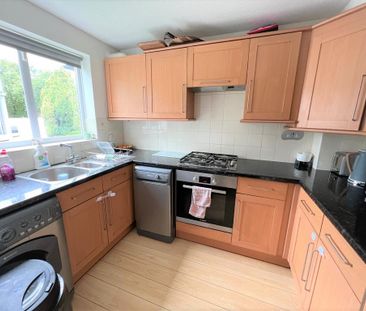 3 bedroom ground floor flat to rent - Photo 6