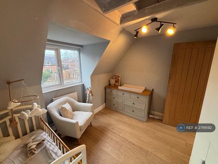 3 bedroom semi-detached house to rent - Photo 4