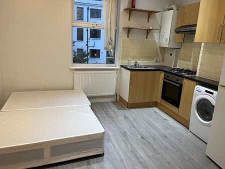 Studio Flat, Cazenove Road, N16 - Photo 3