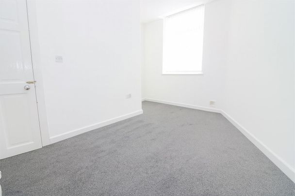 2 bedroom House To Let - Photo 1