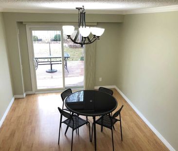 For Lease - 8 Sutherland Avenue, Brampton, Ontario - Photo 2