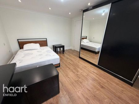 6 bedroom semi-detached house to rent - Photo 5