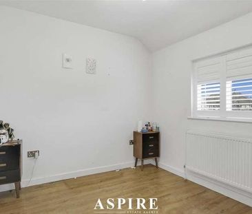 Hardie Road, Dagenham, RM10 - Photo 5