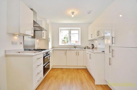 2 bedroom semi-detached house to rent - Photo 2