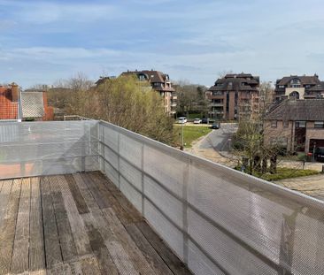 Exclusief één slaapkamer DAK-APPARTEMENT met ruim terras en openluc... - Photo 2