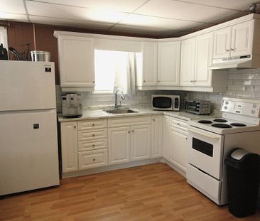 For Lease - 7 Leaf Street, Kawartha Lakes, Ontario - Photo 6