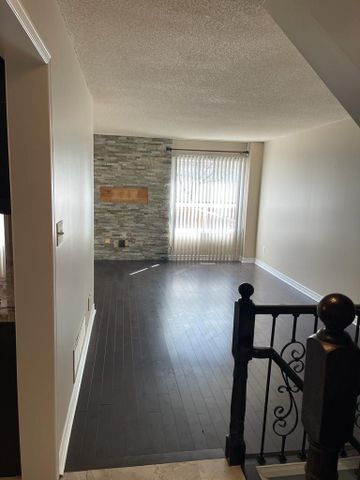 For Lease - 3586 Indigo Crescent, Mississauga, Ontario - Photo 5