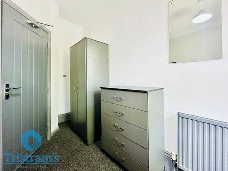 Derby Grove, Lenton - Photo 3